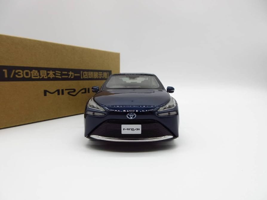 初代ミライ　新型ミライ　ミニカー１/30   2個セット　新品　未開封　非売品 Amazon | 1/30 ミニカー 新型ミライ 2代目MIRAI カラーサンプル